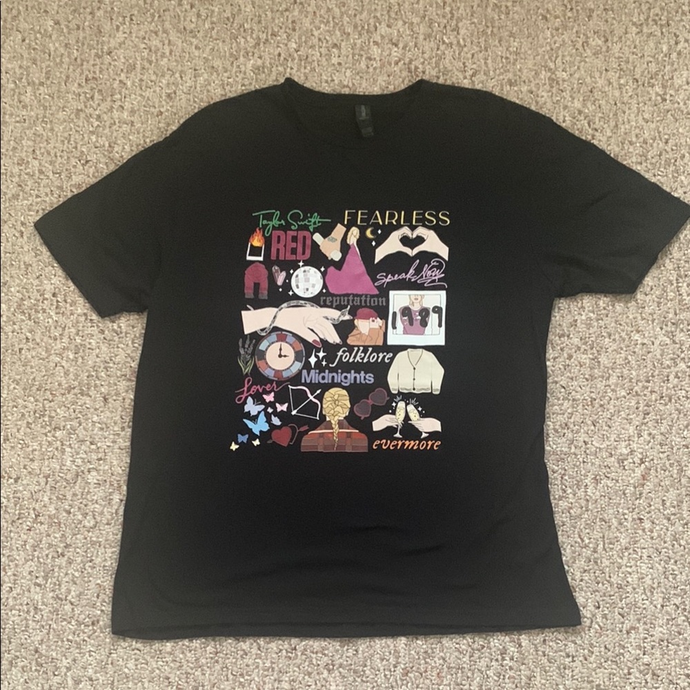 Taylor Swift Black Graphic T-Shirt